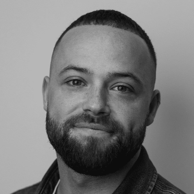 cropped jonas kuehl